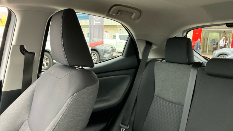 Toyota Yaris 1.5 Hybrid Design 5dr CVT Hybrid Hatchback